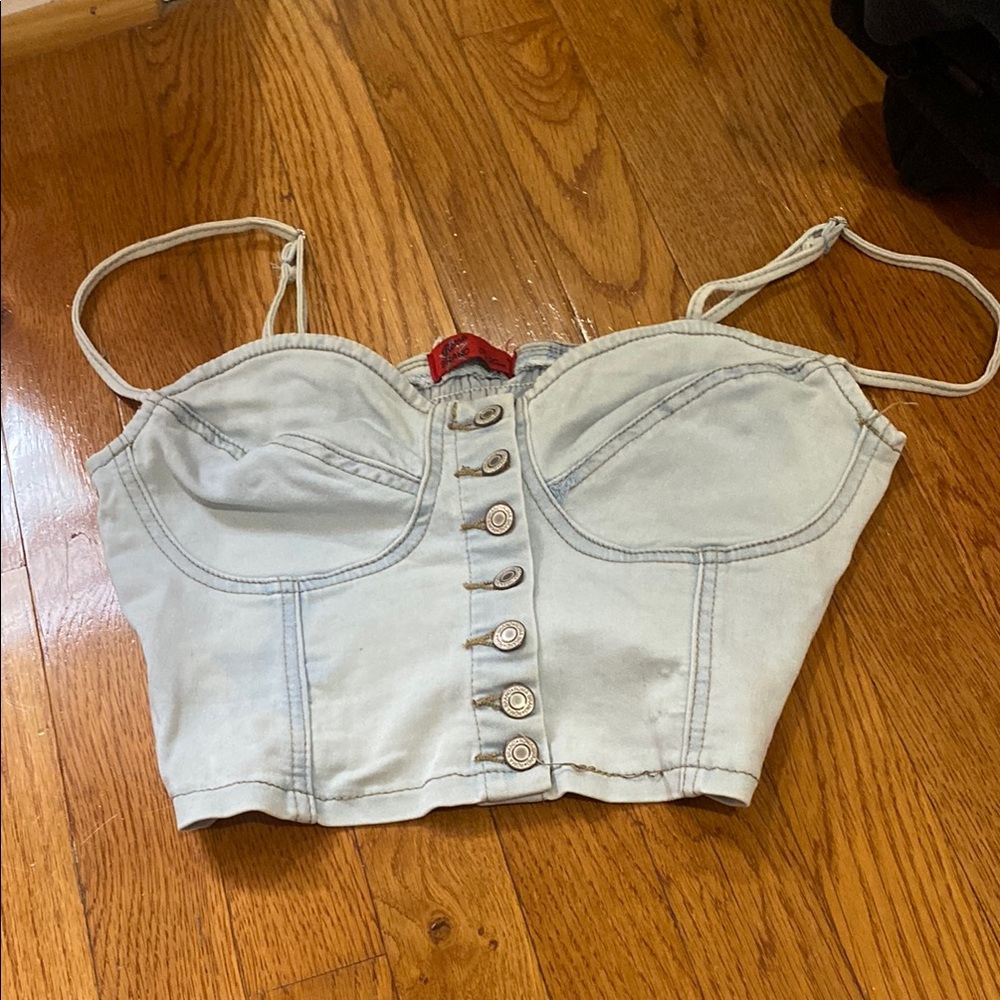 Chic Beige Button-Up Women's Crop Top
